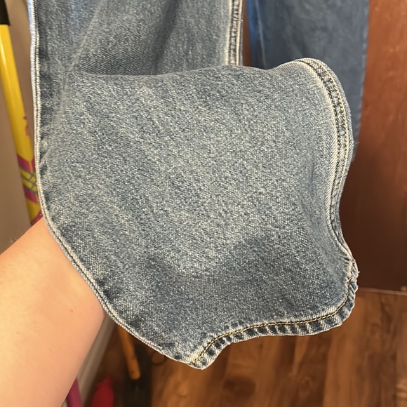 Levi’s High Loose Jeans - Picture 8 of 12